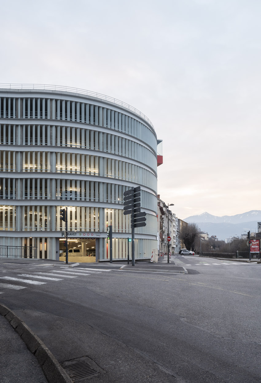 Architecture sculpture Pour Le Parking Ravet Chamb ry MUUUZ Architecture sculpture Pour Le Parking Ravet Chamb ry MUUUZ